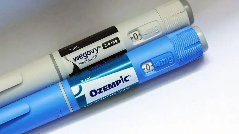 Two syringes of Wegovy and Ozempic side by side