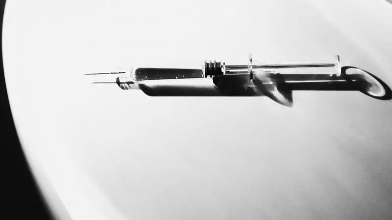 black and white photos of syringe