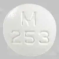 Acyclovir (Acyclovir (oral) [ a-sye-klo-veer ])-M 253-400 mg-White-Round