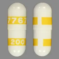 Celebrex (Celecoxib [ sel-e-kox-ib ])-7767 200-200 mg-White / Gold-Capsule-shape