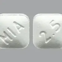 Zenzedi (Dextroamphetamine [ dex-tro-am-fet-a-meen ])-MIA 2.5-2.5 mg-White-Four-sided