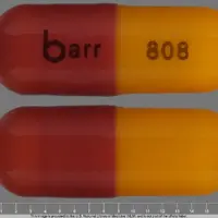 Tretinoin (Tretinoin [ tret-i-noin ])-barr 808-10 mg-Brown & Yellow-Capsule-shape