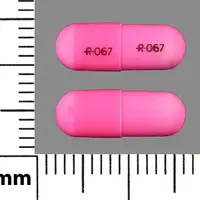 Oxazepam (Oxazepam [ ox-a-ze-pam ])-R-067 R-067-10 mg-Pink-Capsule-shape