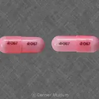 Oxazepam (Oxazepam [ ox-a-ze-pam ])-R-067 R-067-10 mg-Pink-Capsule-shape