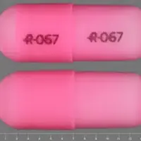 Oxazepam (Oxazepam [ ox-a-ze-pam ])-R-067 R-067-10 mg-Pink-Capsule-shape