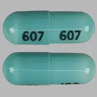 Chlordiazepoxide and clidinium (Chlordiazepoxide and clidinium [ klor-dye-az-e-pox-ide-and-kli-di-nee-um ])-607-5 mg / 2.5 mg-Green-Capsule-shape