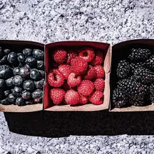 Healthy aging: Eating more berries, flavanoids may be key