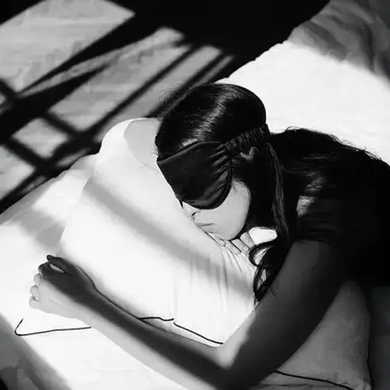 What do common dementia risk factors have in common? Poor sleep