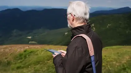 Dementia: How hearing aids can help reduce the risk